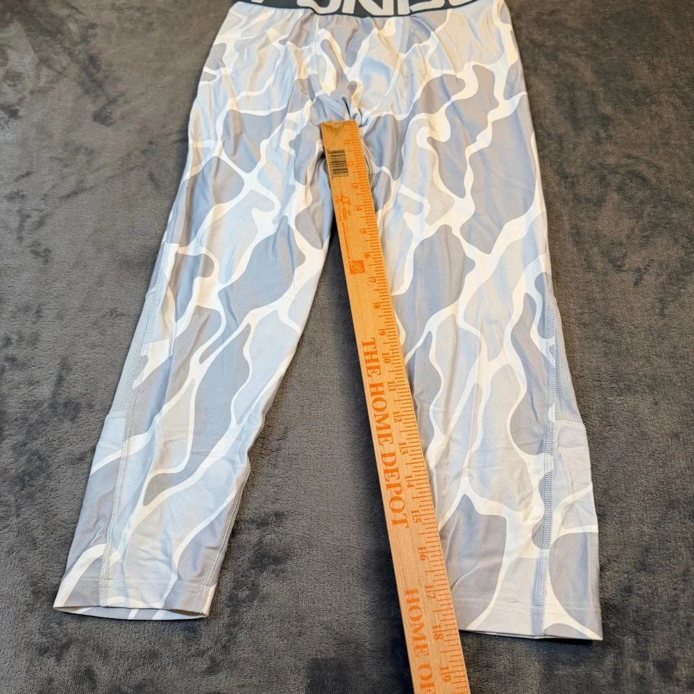 Under Armour excellent pre